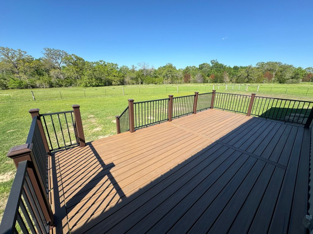 5 Benefits of Professional Deck Installation [Infographic]