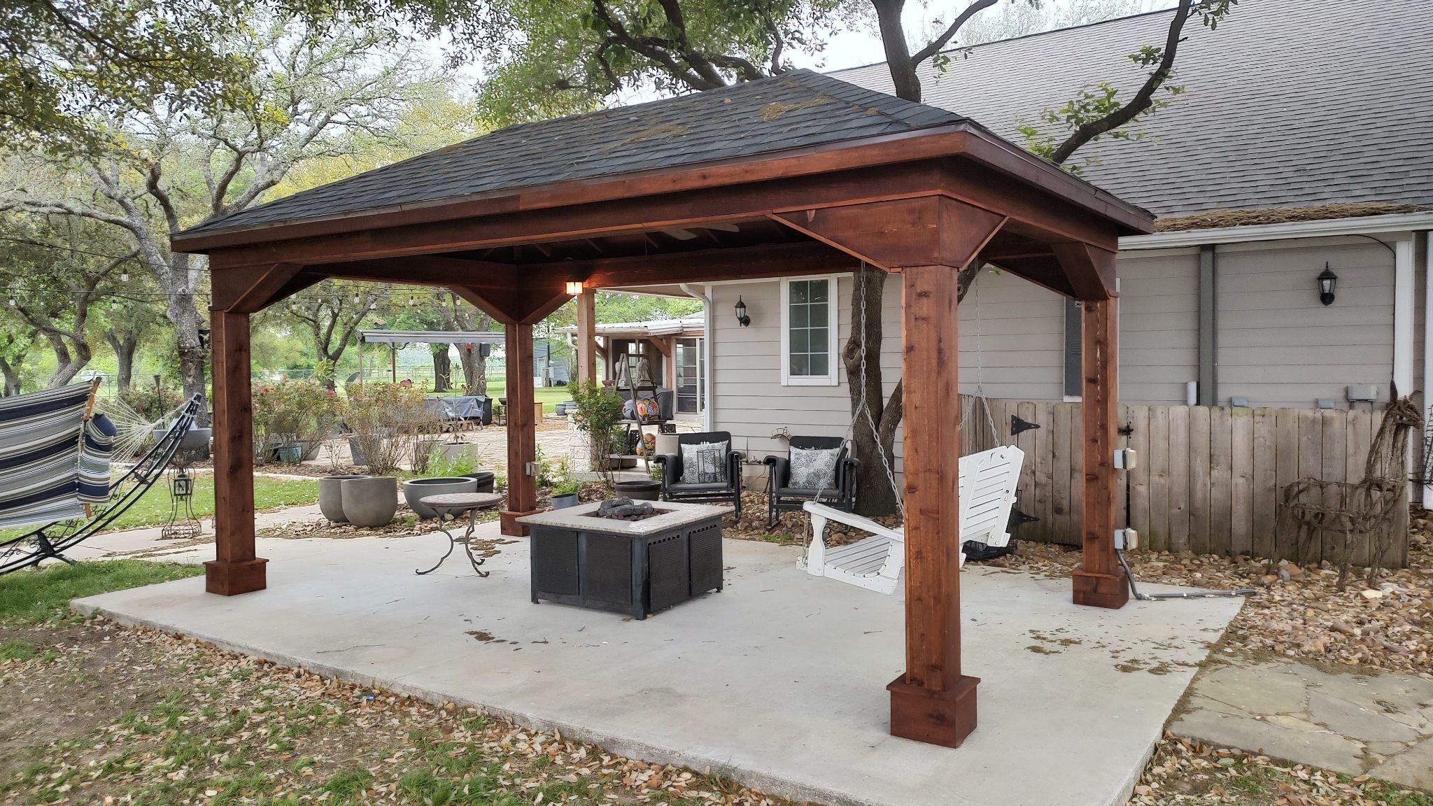 What's the difference between pergolas and gazebos? H3 outdoor | h3 outdoor design & construction | h3 outdoor design & construction What’s the Difference Between Pergolas and Gazebos? H3 Outdoor