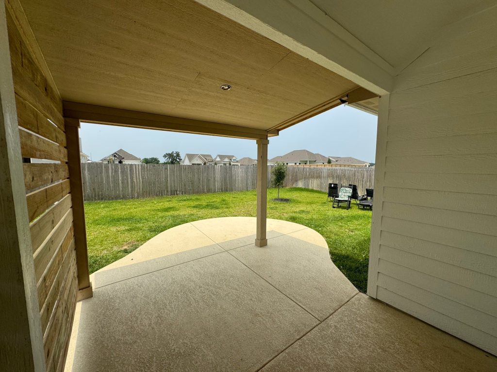 Extended Porch Ideas for an Indoor-Outdoor Transition H3