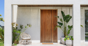 Modern and minimalist columns | h3 outdoor design & construction Sleek Modern and Minimalist Column Design with Clean Architectural Lines