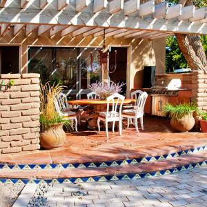 8 | h3 outdoor design & construction Outdoor Kitchens and Dining Spaces That Wow
